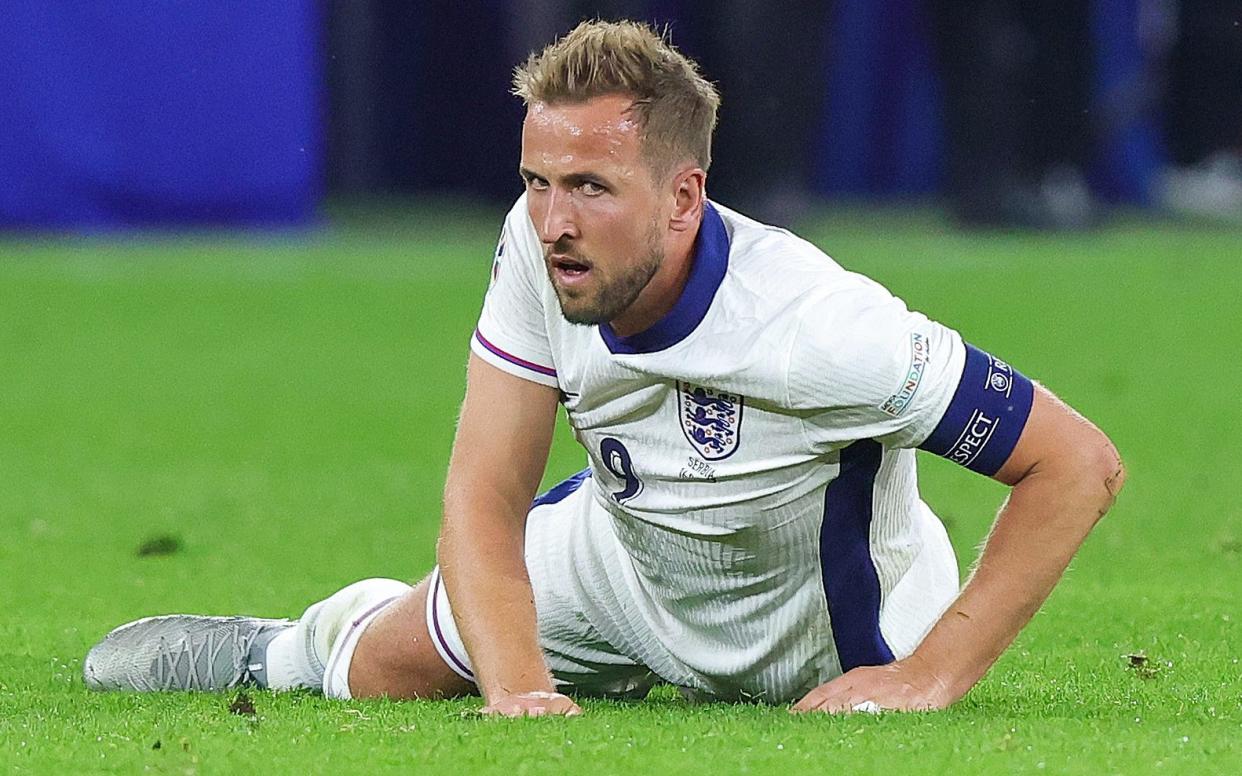 Harry Kane on the pitch against Serbia