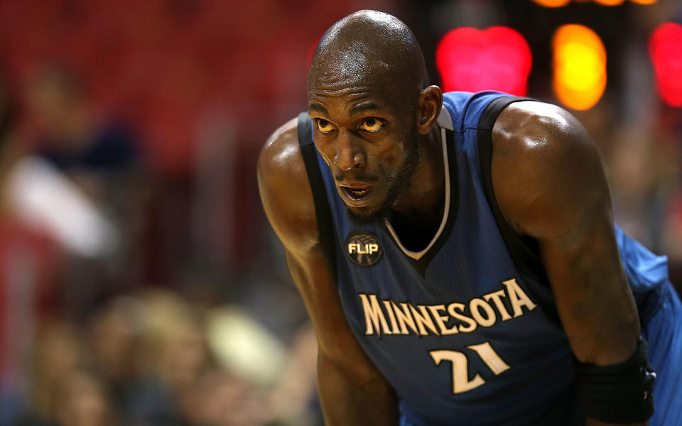 Long live Kevin Garnett's beef with Timberwolves owner Glen Taylor. (Mike Ehrmann/Getty Images)