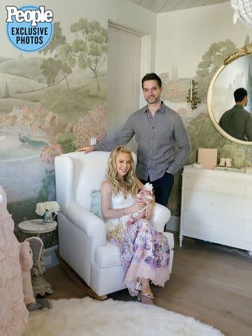 <p>Jenny Quicksall Photography</p> Tara Lipinski, husband Todd Kapostasy and baby Georgie