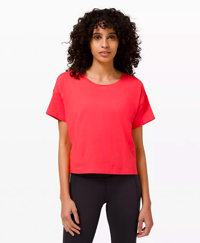 Cates Tee (Photo via Lululemon)