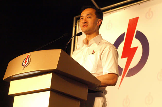 Dr Koh Poh Koon spoke in English, Mandarin and Malay in his maiden rally for the Punggol East by-election.