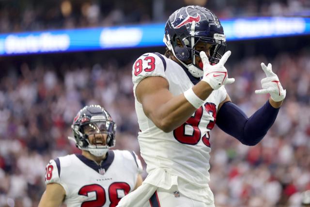 Texans' O.J. Howard, Davis Mills' Fantasy Outlook After Scoring