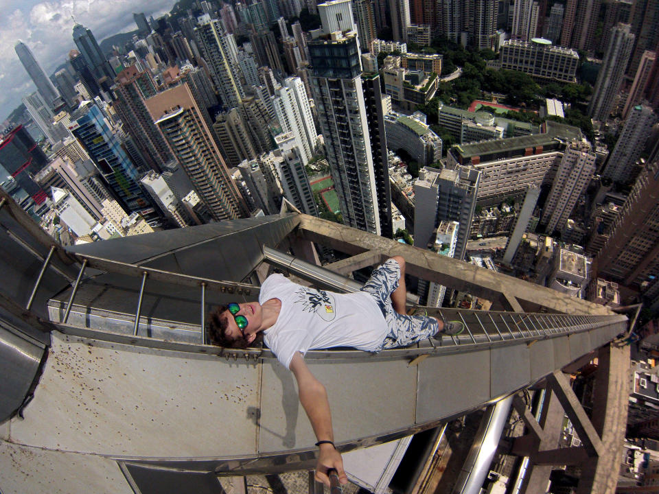 Death-defying selfies