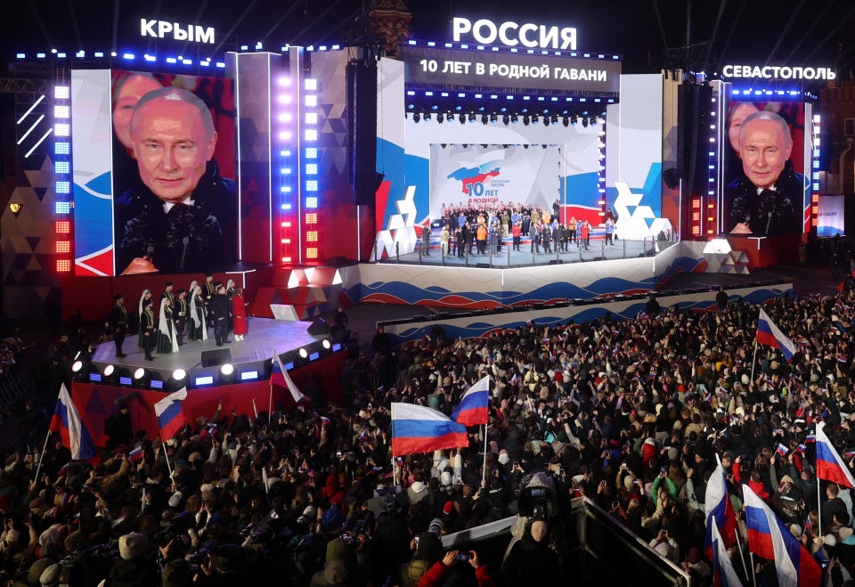Kremlchef Wladimir Putin feiert seinen Sieg. (Bild: Sputnik/Gavriil Grigorov/Kremlin via REUTERS)