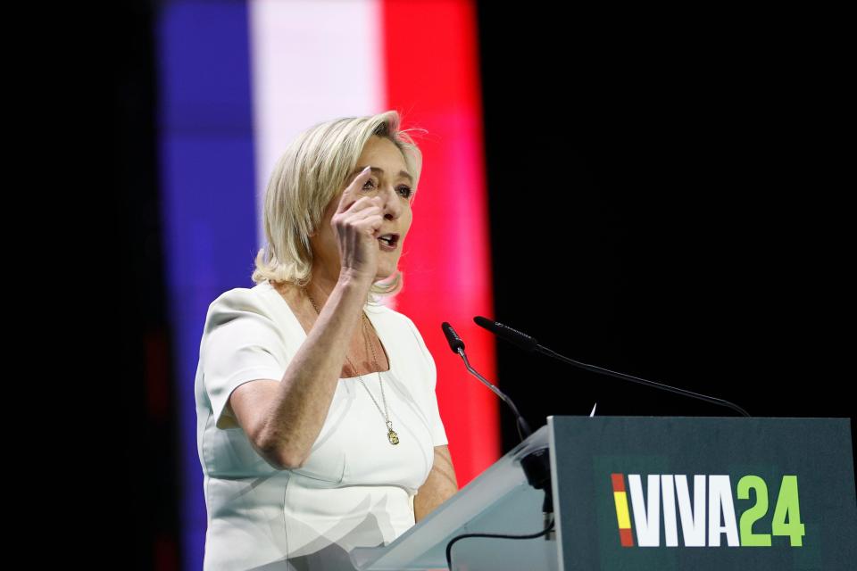 Le Pen en su participación en el Viva 24.