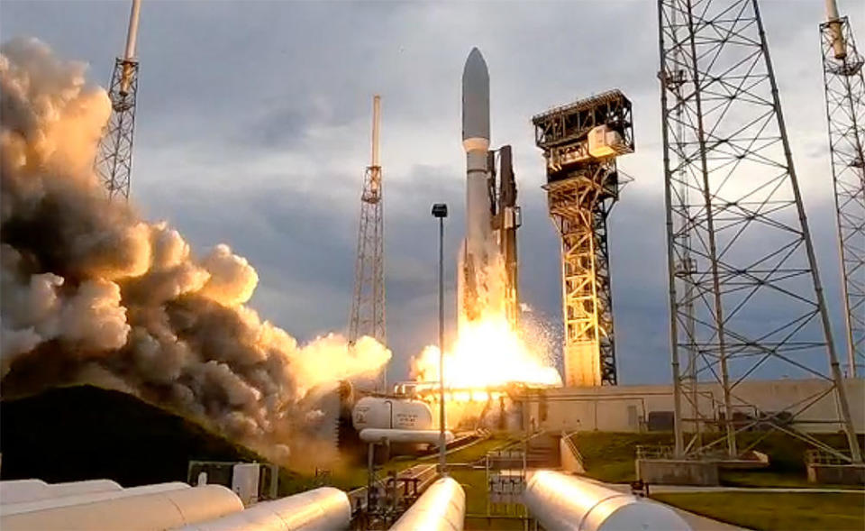 A United Launch Alliance Atlas 5 rocket blasts off from the Cape Canaveral Space Force Station Friday carrying two USSF satellites, including a pathfinder to test new missile detection and tracking technology. / Credit: United Launch Alliance