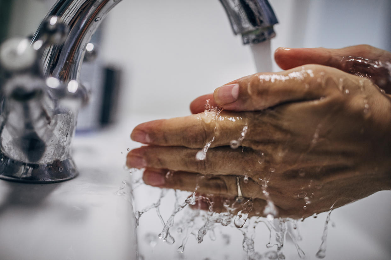 Hände waschen, Wasserhahnaufsatz