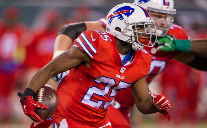 Nov 12, 2015; East Rutherford, NJ, USA; Buffalo Bills running back LeSean McCoy (25) running the ball in the second half at MetLife Stadium. The Bills defeated the Jets 22-17 Mandatory Credit: William Hauser-USA TODAY Sports