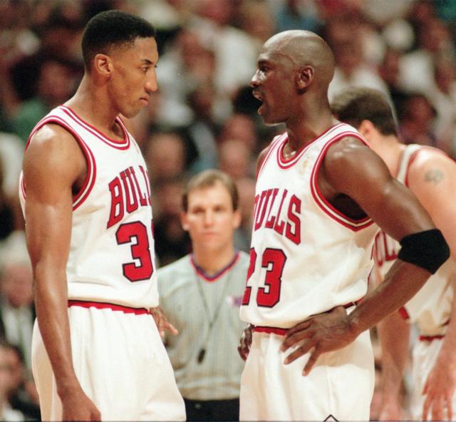 Michael jordan deals scottie pippen