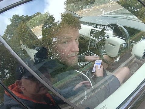 Guy Ritchie is caught on video texting while driving by YouTuber CyclingMikey: CyclingMikey/YouTube