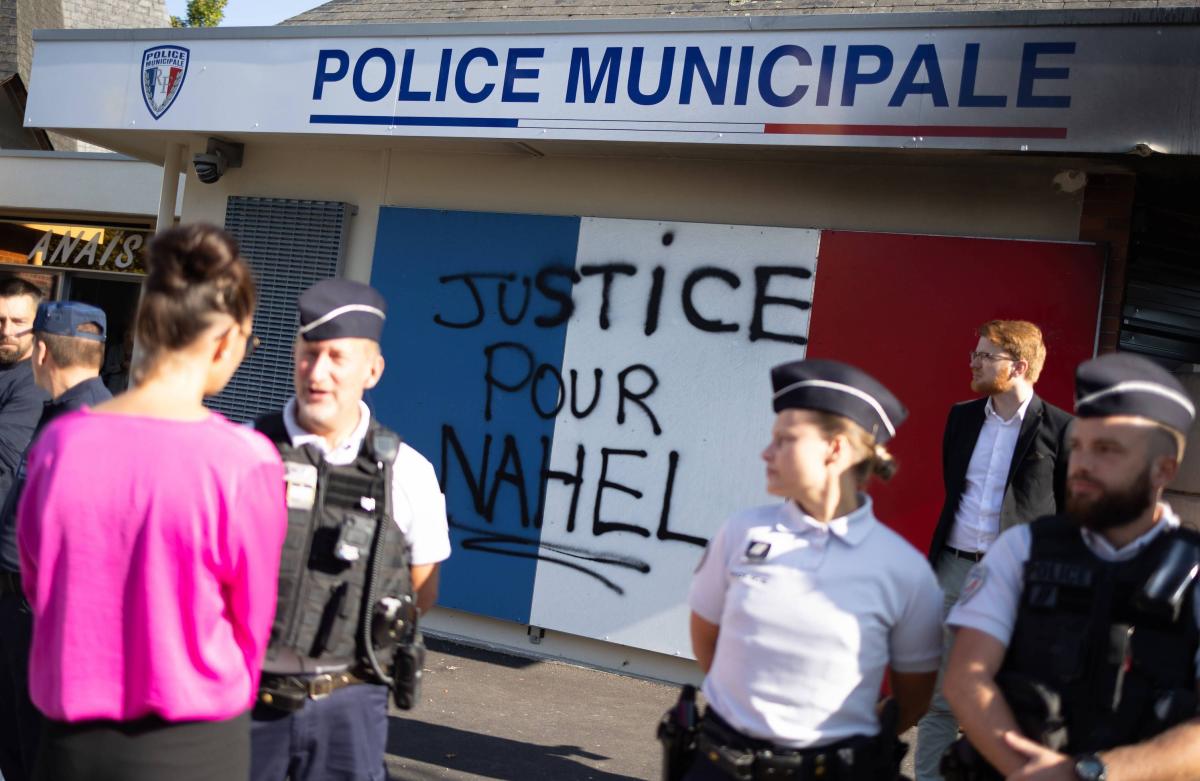 Mort De Nahel Le Policier Auteur Du Tir Reste En D Tention Provisoire