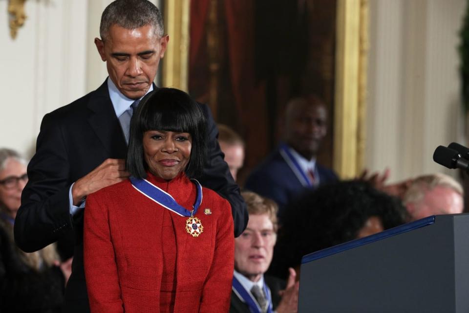 <div class="inline-image__caption"><p>U.S. President Barack Obama presents the Presidential Medal of Freedom to actress Cicely Tyson during an East Room ceremony at the White House November 22, 2016, in Washington, D.C. </p></div> <div class="inline-image__credit">Alex Wong/Getty</div>