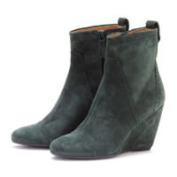 Wildleder-Stiefeletten von Balenciaga über mytheresa.com (Bild: PR)