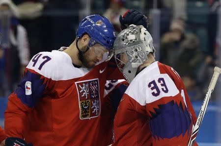 Ice Hockey - Pyeongchang 2018 Winter Olympics - Men Semifinal Match - Czech Republic v Olympic Athletes from Russia - Gangneung Hockey Centre, Gangneung, South Korea - February 23, 2018 - Michal Jordan of Czech Republic and teammate and goalie Pavel Francouz react in dejection. REUTERS/David W Cerny