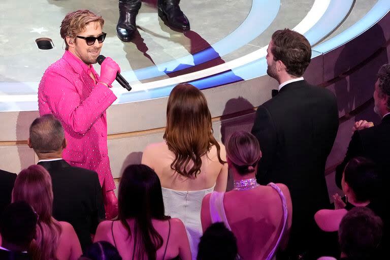 En su rol de Ken para el film Barbie, el actor se lució cantando frente a los presentes durante la ceremonia de los premios Oscar 2024