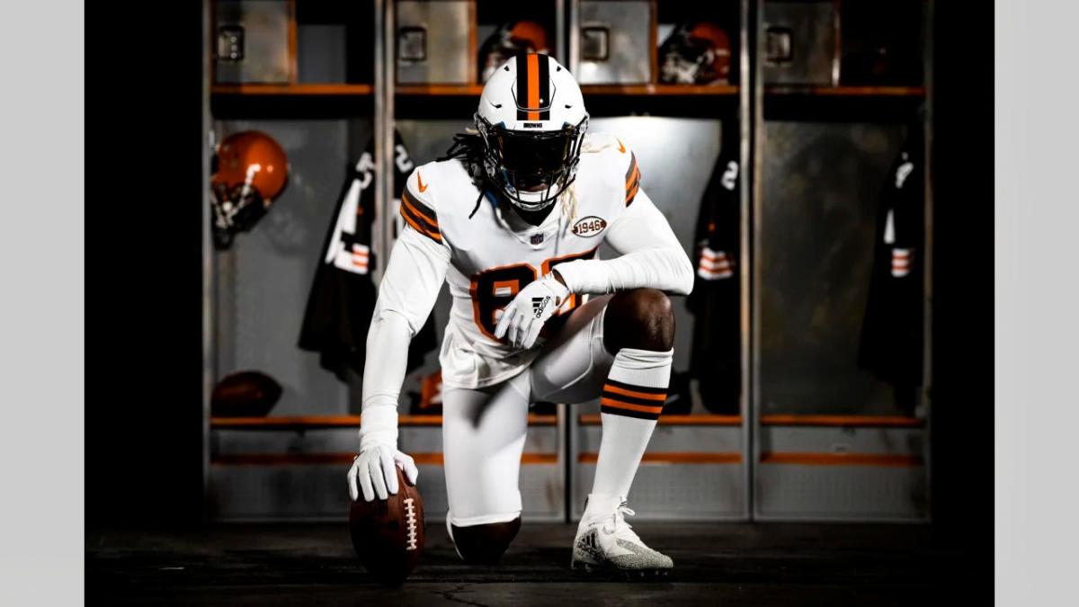 Cleveland Browns unveil white helmet as part of 'throwback' look