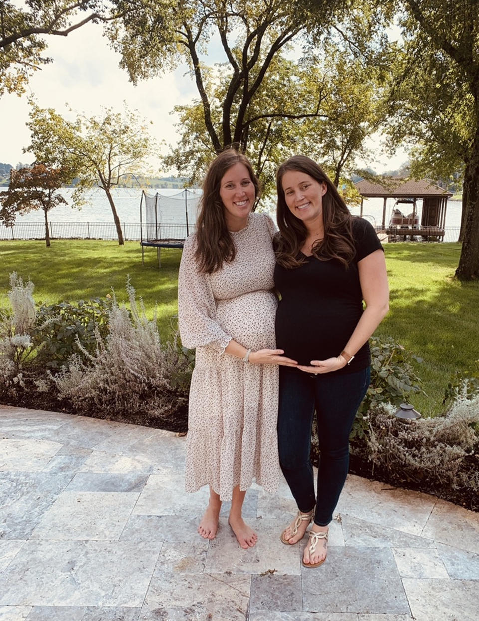 Amber Tramontana and Autum Shaw, twin sisters pregnant at the same time (Courtesy Amber Tramontana)
