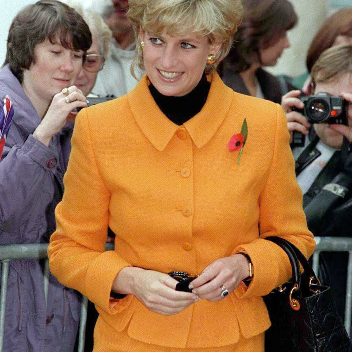  Princess Diana and the Lady Dior bag. 
