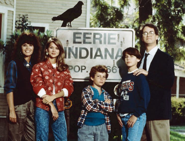 Omri Katz and family move to 'Eerie, Indiana' (Credit: Everett Collection)