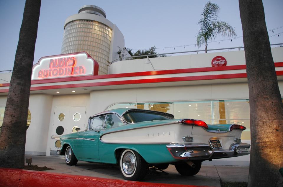 <p>Die Edsel-Modelle sind ein echter Augenschmaus. Dennoch wollte die Fahrzeuge bei der Einführung 1957 kaum jemand haben. Pontiacs, Chevrolets und Cadillacs dominierten den Markt – da wollte Ford natürlich ein Wörtchen mitreden. Der Preis war jedoch zu hoch, die Qualität hingegen zu niedrig. (Foto: ddp) </p>