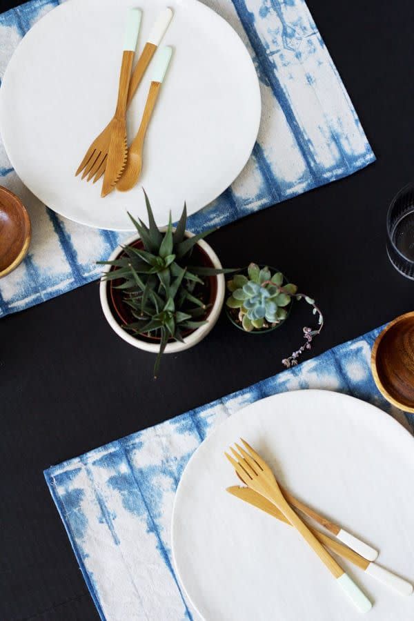 DIY Shibori Dyed Placemats