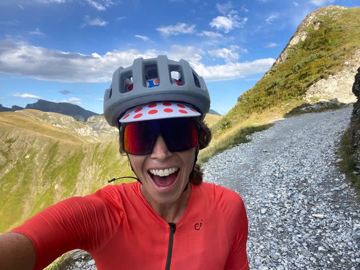 <span class="article__caption">Helmet, sunnies, and jersey (and lucky TdFF polka dot cap)</span>
