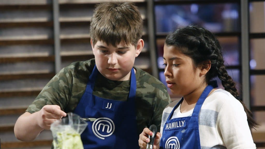 MasterChef Junior Season 4 Streaming: Watch & Stream Online via Hulu