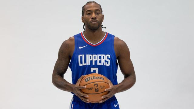 VIDEO: Kawhi Leonard's Face During Clippers' Media Day is