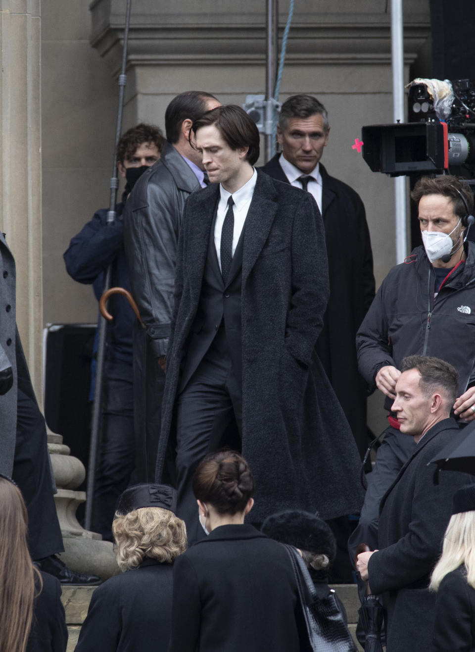 Pattinson filming "The Batman"
