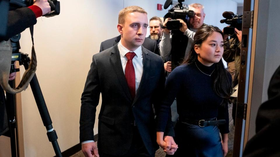 PHOTO: Trooper Ryan Londregan walks to his first court appearance to answer to murder and manslaughter charges in the killing of Ricky Cobb II during a traffic stop last summer, Minneapolis, MN, Jan. 29, 2024. (Renãe Jones Schneider/AP)