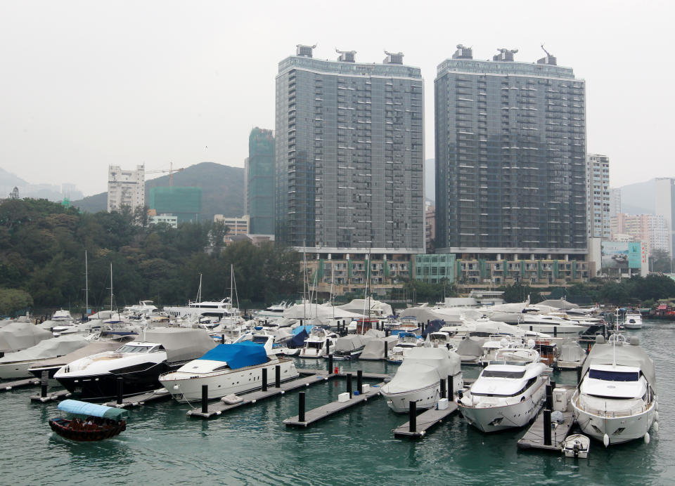 王菲沽出的單位為深灣9號第1座中低層A室。 (Nora Tam/South China Morning Post via Getty Images)