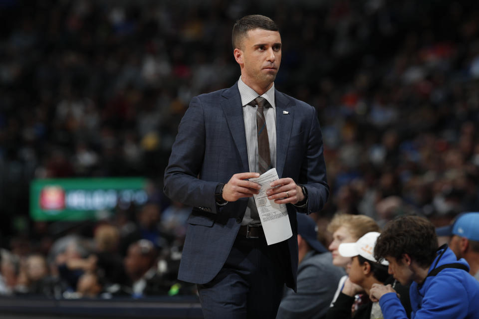 Minnesota Timberwolves head coach Ryan Saunders in the first half of an NBA basketball game Wednesday, April 10, 2019, in Denver. (AP Photo/David Zalubowski)