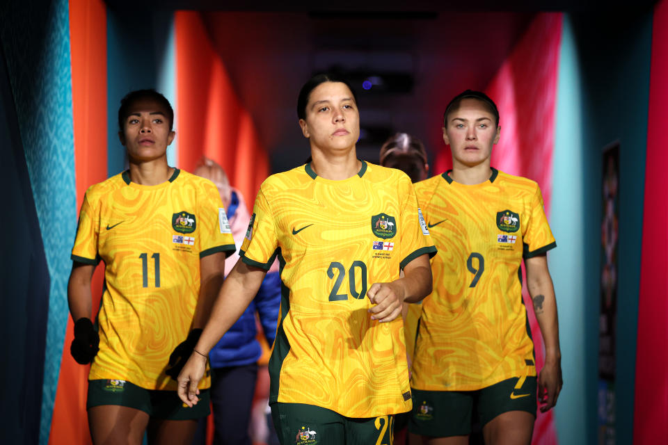 Sam Kerr, Catilin Foord and Mary Fowler walk down the tunnel.