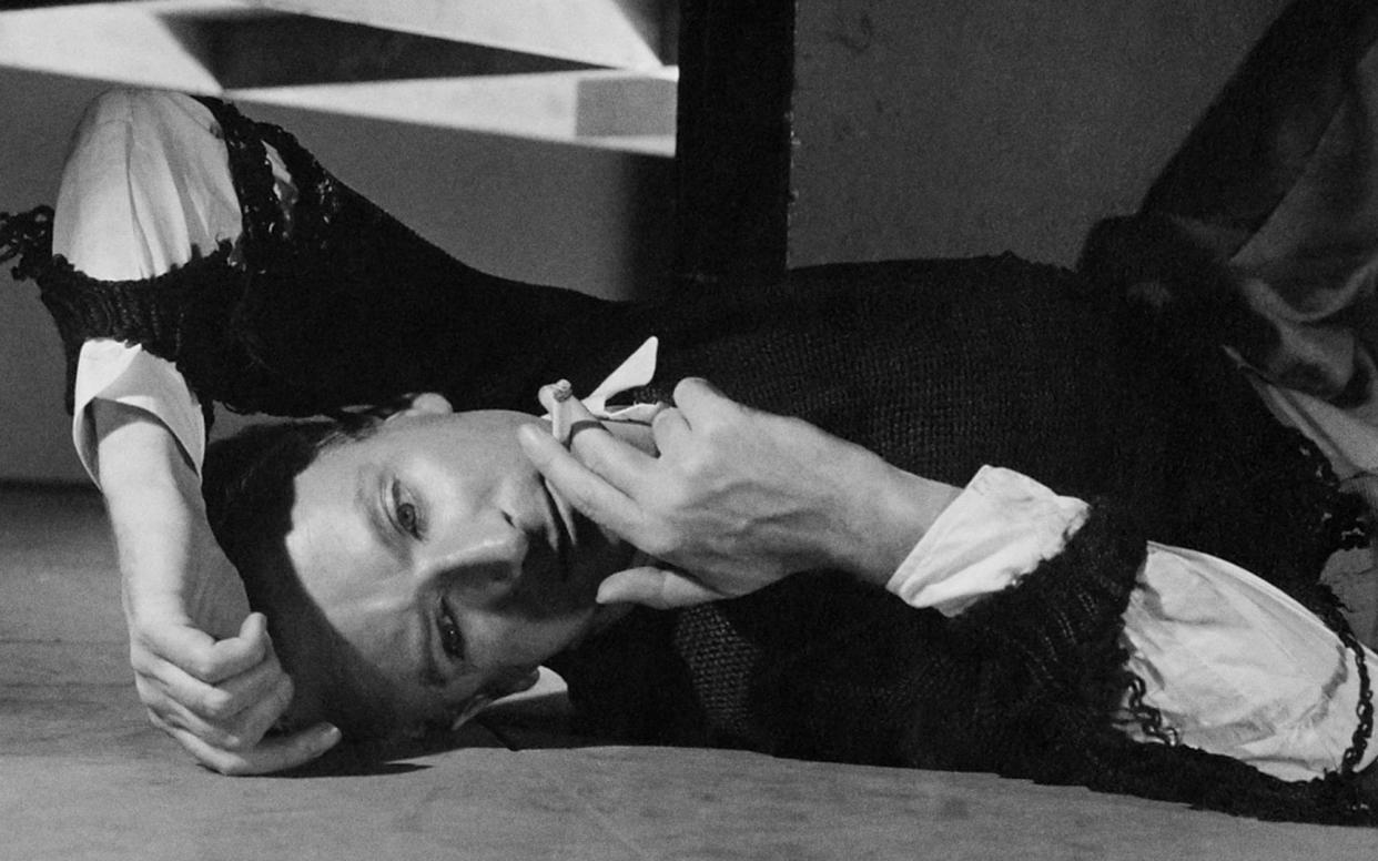 Cecil Beaton photographed by George Platt Lynes in 1949 - Courtesy the George Platt Lynes estate