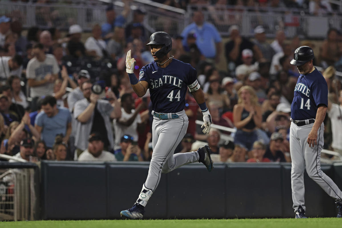 Rodríguez homers twice in Mariners' 9-7 comeback win against Twins