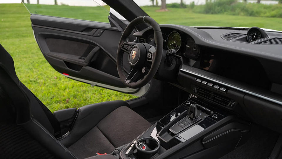 Inside the 2023 Porsche 911 Dakar