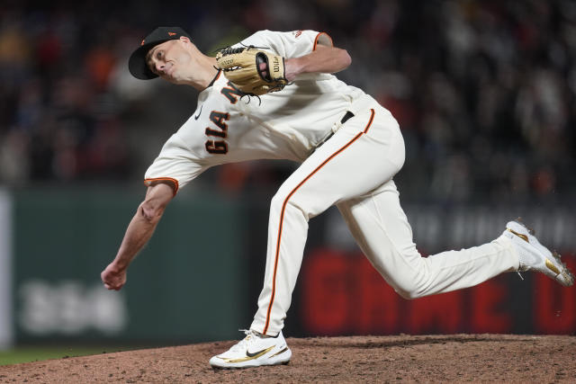 Padres beat Giants by playing long and short game; Rogers twins make  history - The San Diego Union-Tribune