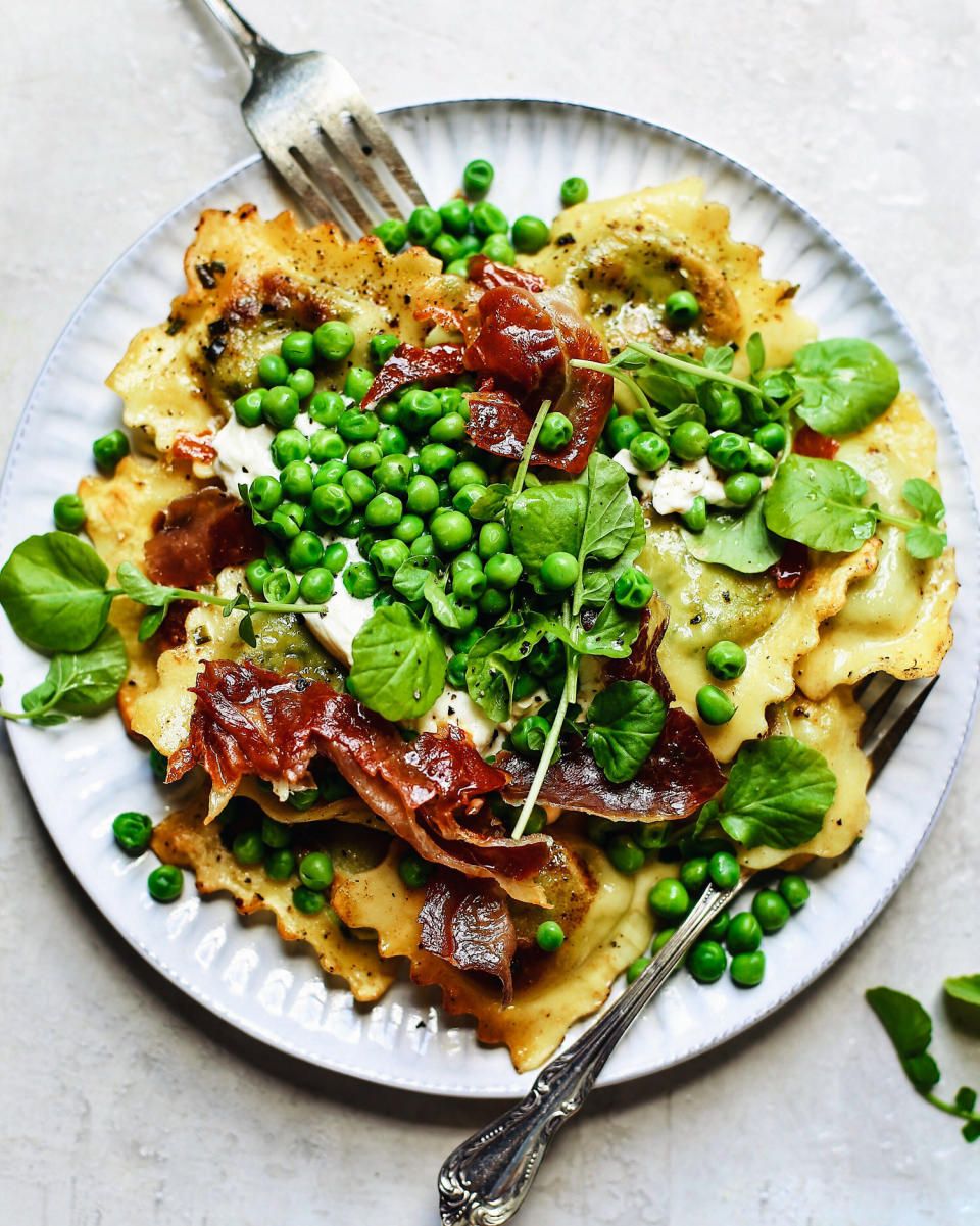 <strong><a href="https://www.thedaleyplate.com/blog/ravioli-with-peas-prosciutto-and-burrata" target="_blank" rel="noopener noreferrer">Get the Ravioli with Peas, Prosciutto and Burrata recipe from The Daley Plate﻿</a></strong>