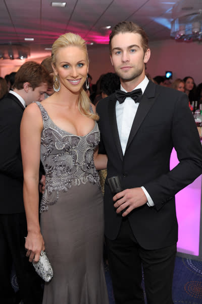 Hunky actor Chace Crawford, best known for playing Nate in <i>Gossip Girl,</i> has a hot older sister Candice who works as a sports reporter and was once an American beauty queen.