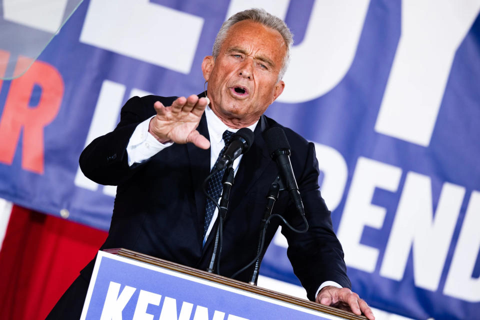 Robert F. Kennedy Jr. hablando en Filadelfia, el lunes. (Hannah Beier/Bloomberg)
