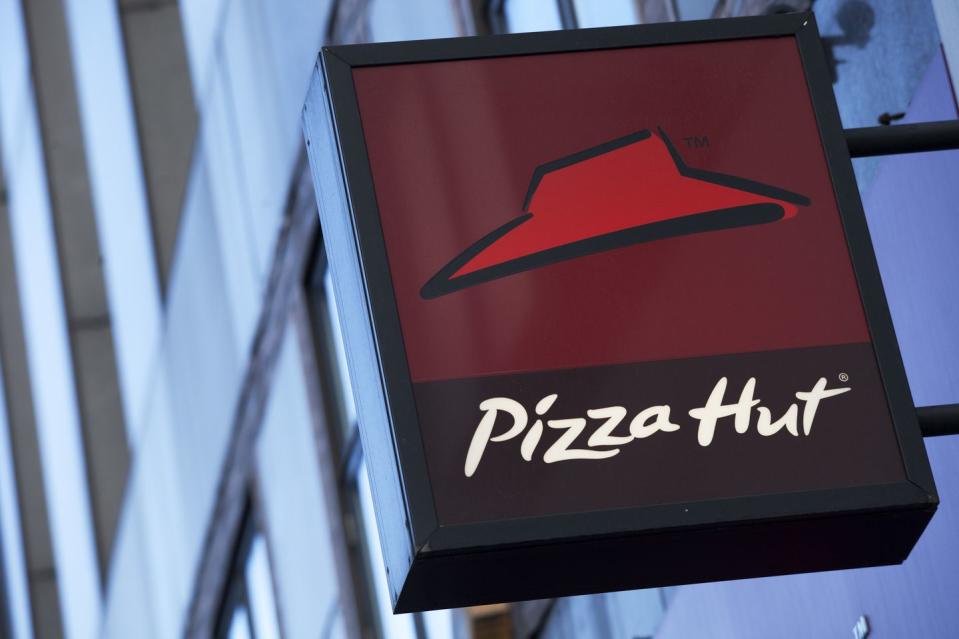 6) Pizza Hut