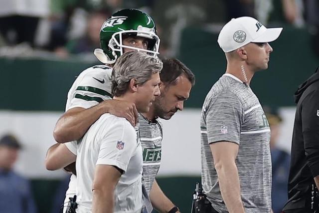 AP source: Jets' White cleared by docs, will start Sunday