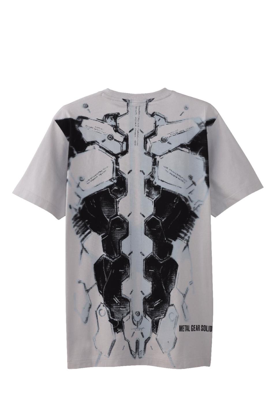 Uniqlo has dedicated a series of T-shirts to the 25th anniversary of 'Metal Gear.'