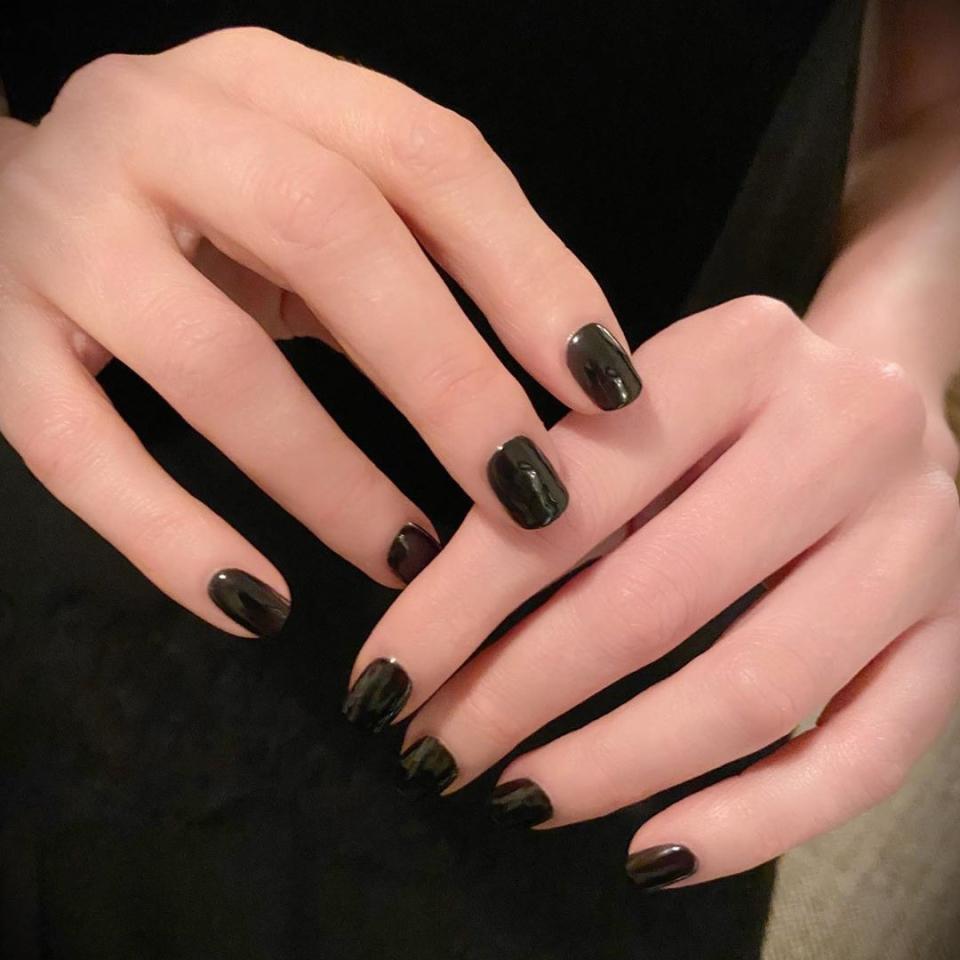 Charlize Theron's Statement Black Nails