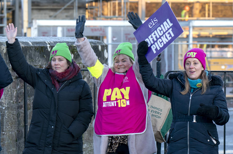 Teachers on the picket line outside Pinkie St Peters Primary School in Musselburgh, East Lothian (Jane Barlow/PA)