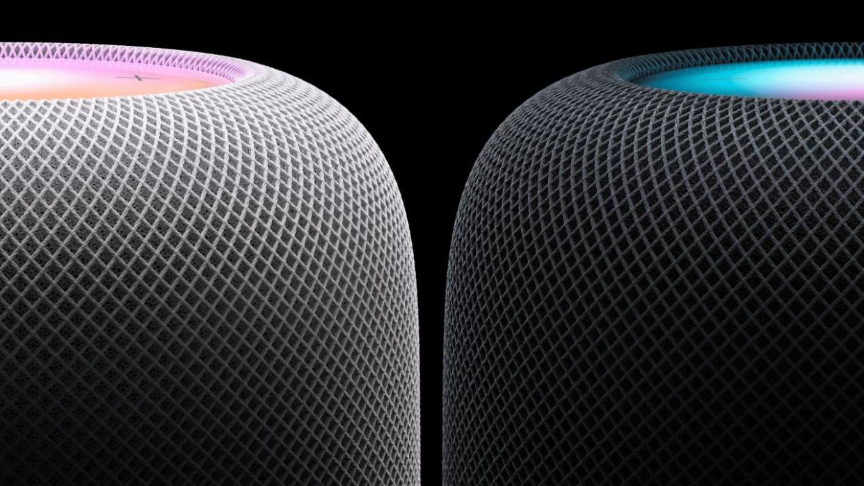  Apple HomePod with display rumours. 