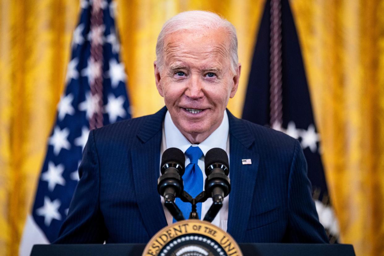 <span>The Republican chair of the House oversight committee said he intended to invite Joe Biden to testify in his own impeachment hearing.</span><span>Photograph: Al Drago/Bloomberg via Getty Images</span>
