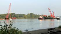 Fraser River tugboat recovery slow going, environmental impacts minimal: officials