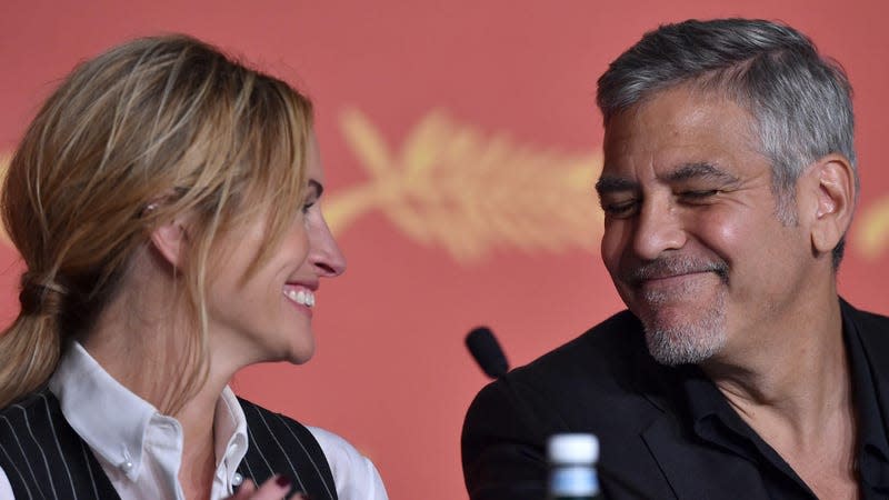 Julia Roberts and George Clooney doing their thing 