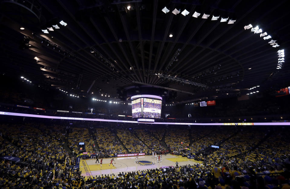 There were still tickets available at Oracle Arena before Game 1 of the NBA Finals. (AP Photo)